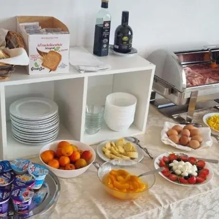 Mare Blu -- Boutique 酒店 皮内托