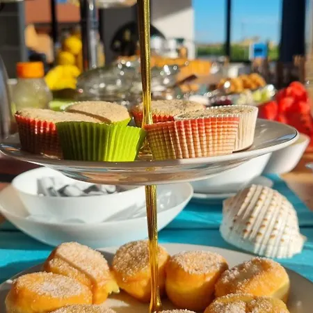 Mare Blu -- Boutique Hotel Pineto