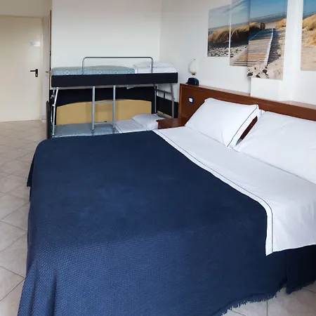 Mare Blu -- Boutique 3*