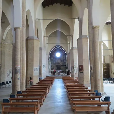 Mare Blu -- Boutique 皮内托