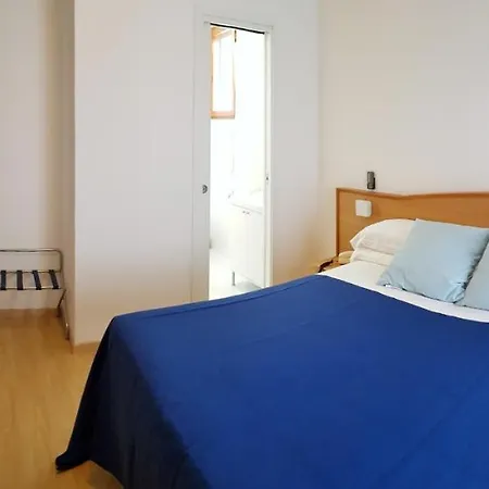 Mare Blu -- Boutique 皮内托