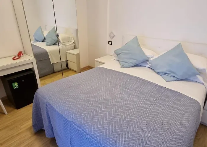 Mare Blu -- Boutique 3* Пинето