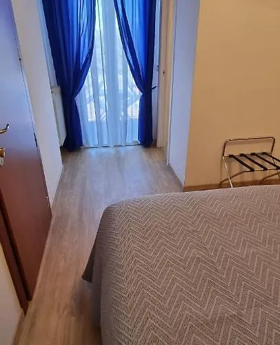 Mare Blu -- Boutique Пинето