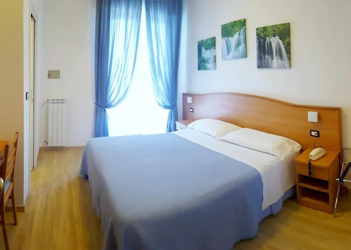 Mare Blu -- Boutique Пинето