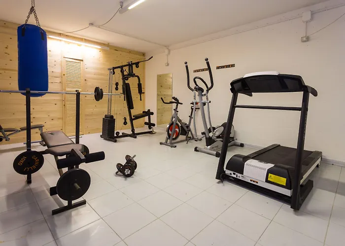 Mare Blu -- Boutique Пинето