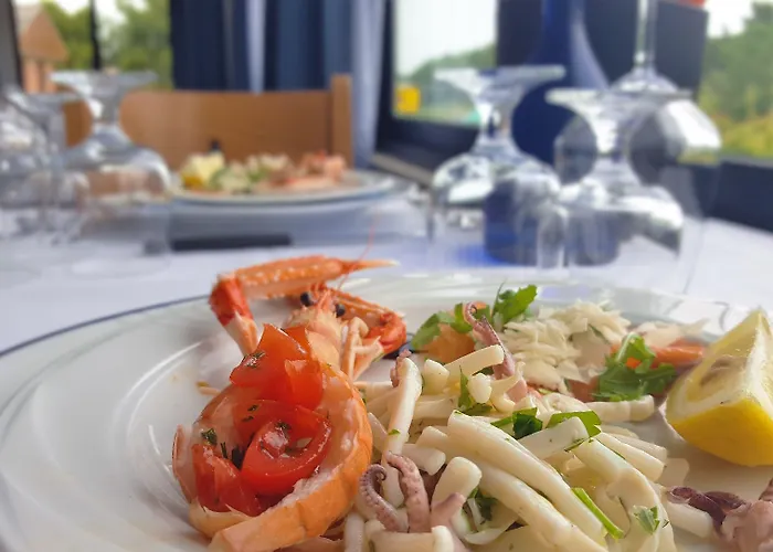 Mare Blu -- Boutique Hotel Pineto