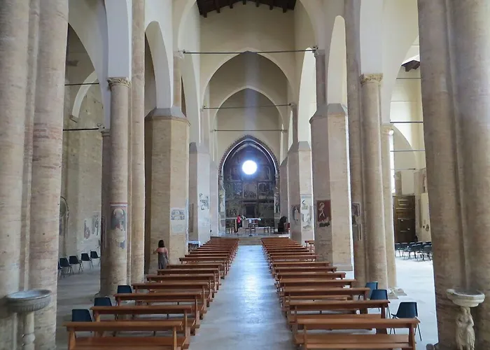 Mare Blu -- Boutique Pineto