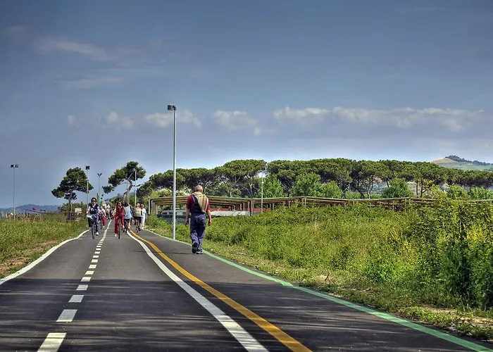 Mare Blu -- Boutique Pineto