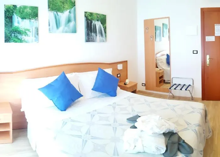 Hotel Mare Blu -- Boutique Pineto